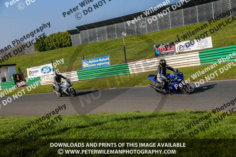 PJM Wedding Photography;enduro digital images;event digital images;eventdigitalimages;mallory park;mallory park photographs;mallory park trackday;mallory park trackday photographs;no limits trackdays;peter wileman photography;racing digital images;trackday digital images;trackday photos